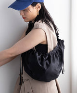 【メール便】フリルサテンショルダーバッグ