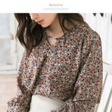 ビットVネックギャザースリーブトップス