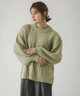 パッチワークケーブルニット