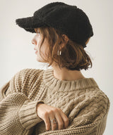 パッチワークケーブルニット