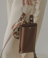 リングショルダーマルチバッグ