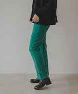 フロントスリットパンツ