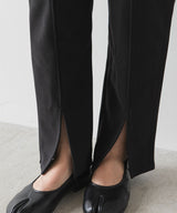 フロントスリットパンツ