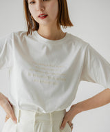 レタリング刺繍ロゴTシャツ