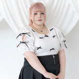 ダブルリボンオープンパフ袖カットソー