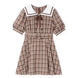 セーラーカラーサイドプリーツ半袖ワンピース