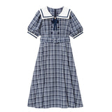 セーラーカラーサイドプリーツ半袖ワンピース