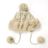 ふわふわポンポン付フェイクファーニット帽