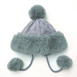 ふわふわポンポン付フェイクファーニット帽