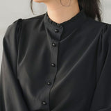 フリルスタンドカラーブラウス