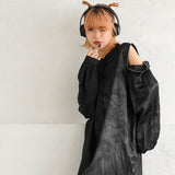 ドラゴン×ジップ肩見せチャイナカラーブラウス