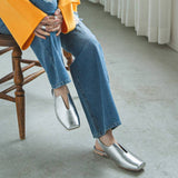 Vカットスクエアトゥフラットパンプス