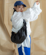 【メール便】フリルサテンショルダーバッグ