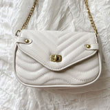 【新春セール】ミニポーチ付きキルティングチェーンクロスバッグ