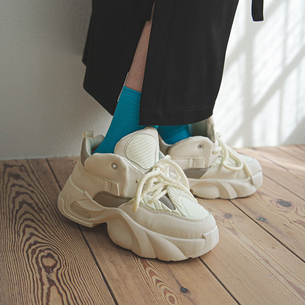 ボリュームモノクロスニーカー【大きいサイズ有】 – レディース  