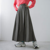 プリーツスリットロングスカート