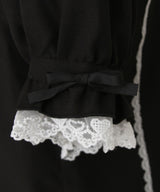 丸襟フリルヨークレースリボンブラウス