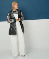 フェイクレザーミドル丈ベスト