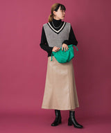 フェイクレザーロングナロースカート