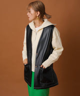 フェイクレザーミドル丈ベスト