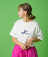 フットボールプリントロゴTシャツ