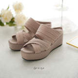 やみつき厚底フッドベッドクロスドレープサンダル