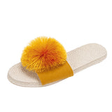 カラーポンポンサンダル