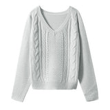 クルーネックorVネックケーブルニットトップス