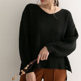 サイドスリット畦編みVネックニット