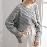 サイドスリット畦編みVネックニット
