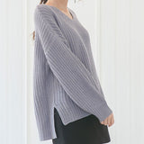 サイドスリット畦編みVネックニット