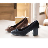 ヒールアップスクエアトゥファーパンプス