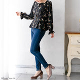 デザインボタンブラウス