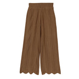 裾スカラップケーブルニットパンツ