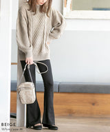 バックシャンケーブルニットトップス