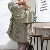 バックプリーツショートトレンチコート