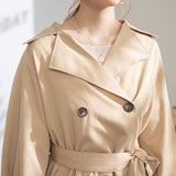 バックプリーツショートトレンチコート