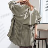 バックプリーツショートトレンチコート