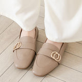 バックルローファーパンプス