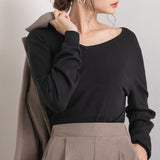 【メール便】洗えるシルクタッチVネックニット