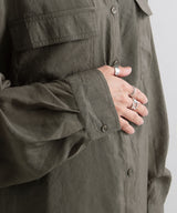 バンドカラーロングシアーシャツ