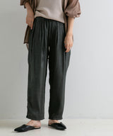 シャイニーイージータックパンツ