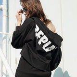 フードロゴボリュームスリーブショートパーカー