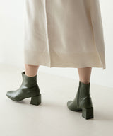 センターシームスクエアショートブーツ