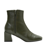 センターシームスクエアショートブーツ