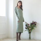 Vネックリブニットワンピース
