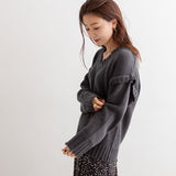 ダメージVネックレイヤードニット