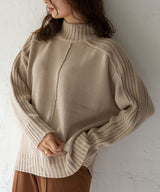 アウトシームタートルニット