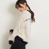 ハイネックバックロゴニットトップス