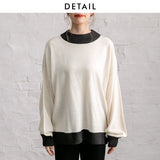 ハイネックバックロゴニットトップス